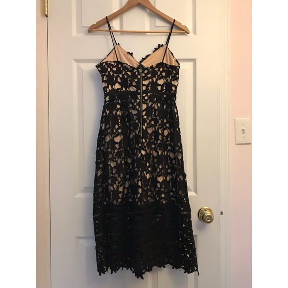 Women’s Lace Overlay Dress - Picture 4 of 4